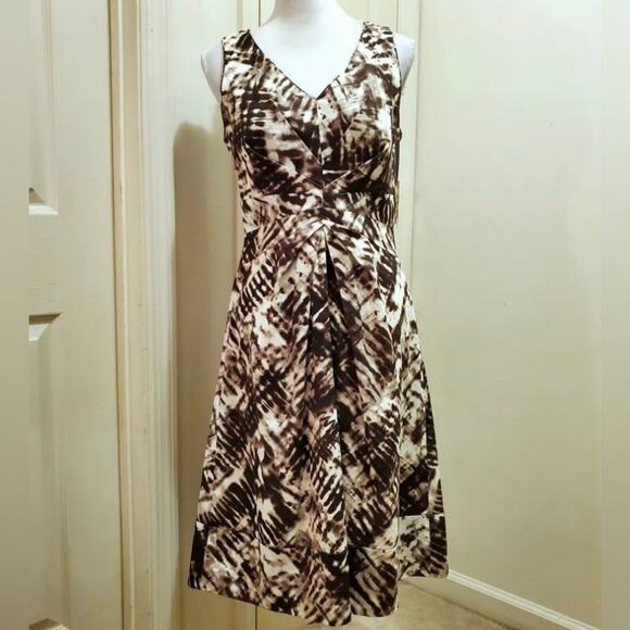 LAFAYETTE 148 RUCHED FRONT A‎ LINE DRESS SIZE 10 - Picture 1 of 7